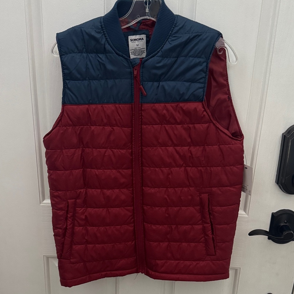 Sonoma Two-Tone Quilted light Puffer Vest in Red and Navy size M